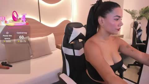 D A N A  online show from June 2026 07:13:01 PM
