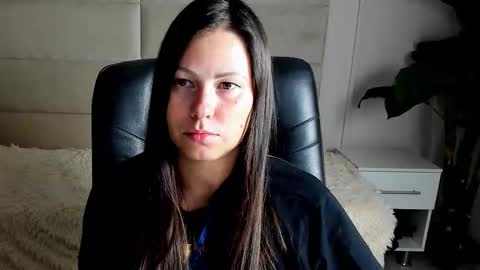 Dana Dom online show from October 2025 12:33:02 AM