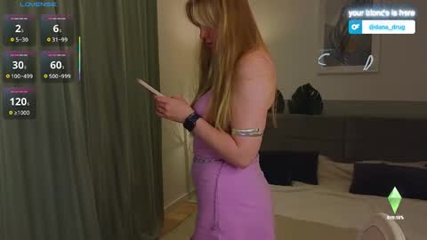 Snapshot of dana_love0 chatting on September 2025 05:38:01 PM Dana online show from September 2025 05:38:01 PM