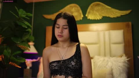 danaa_rouse online show from October 2025 08:19:02 PM