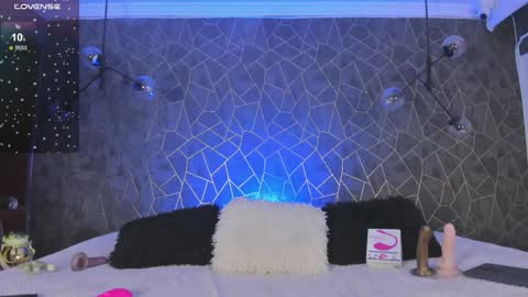    online show from April 2026 10:33:01 PM