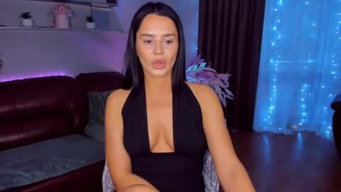 Snapshot of danamiers chatting on March 2026 04:28:02 AM DanaMiers online show from March 2026 04:28:02 AM