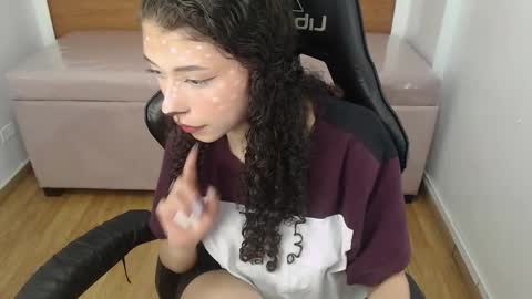 Snapshot of danatella_a chatting on October 2025 01:08:01 PM Danatella online show from October 2025 01:08:01 PM