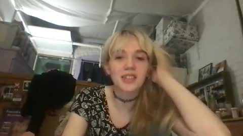 Snapshot of danceissexisbeauty2 chatting on November 2025 11:16:01 PM Your submissive patient online show from November 2025 11:16:01 PM