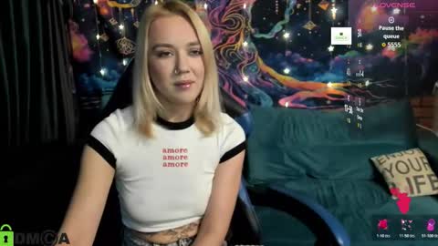 dances_queen online show from February 2026 08:18:01 AM