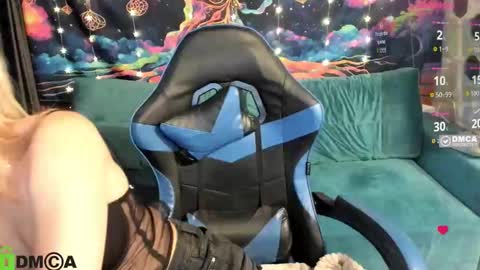 dances_queen online show from March 2026 08:19:01 AM