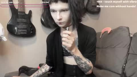 Snapshot of dandelion_sea chatting on October 2025 07:03:01 PM dandelion_sea online show from October 2025 07:03:01 PM