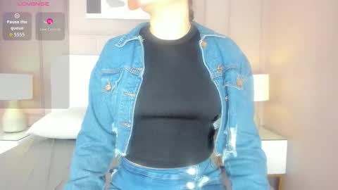 Daniela online show from December 2025 10:11:01 AM