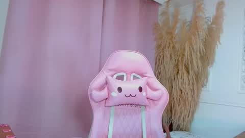 Danella Houston online show from April 2026 08:44:01 PM