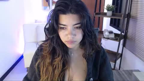 Snapshot of dangel_noir6 chatting on October 2025 10:56:02 AM Veronica online show from October 2025 10:56:02 AM