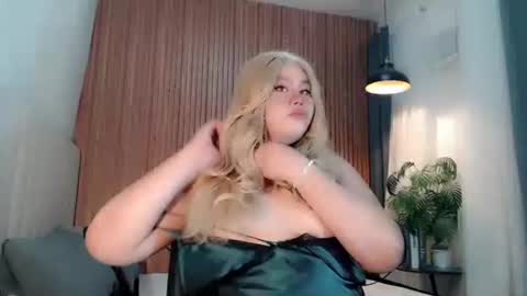 Ms. K online show from December 2025 06:50:01 PM