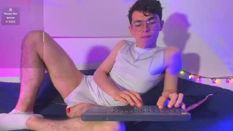 Snapshot of dani_angel_dark chatting on December 2025 10:04:02 PM dani_angel_dark online show from December 2025 10:04:02 PM