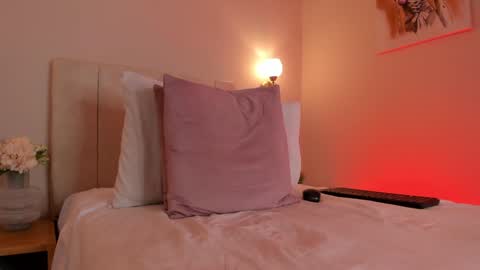 Hi I am Dani online show from February 2025 05:51:02 PM