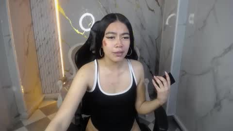 dania_b_ online show from October 2025 03:26:02 AM