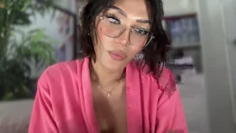 Snapshot of danica_walton chatting on January 2025 10:31:01 PM danica_walton online show from January 2025 10:31:01 PM