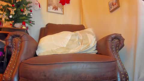 danidollxxx online show from November 2025 04:22:01 AM