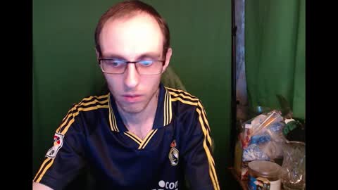 Snapshot of daniel9121 chatting on February 2026 01:07:02 PM Daniel9121 online show from February 2026 01:07:02 PM