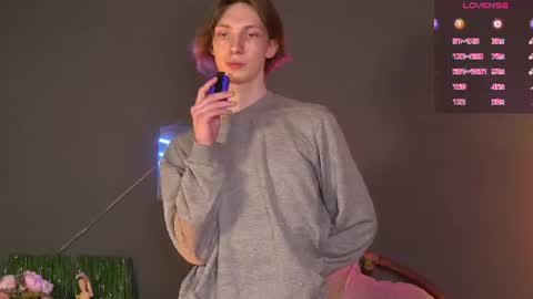 daniel__schmidt online show from June 2026 03:31:01 AM