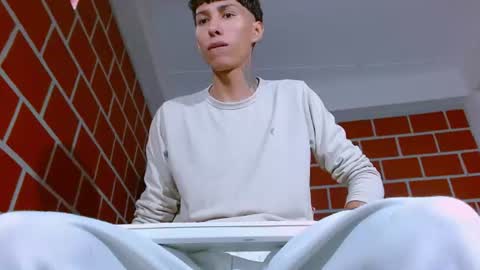daniel_deluxx online show from June 2026 07:38:02 PM