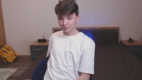 Snapshot of daniel_isaak chatting on February 2025 07:25:02 PM Daniel Jerry online show from February 2025 07:25:02 PM