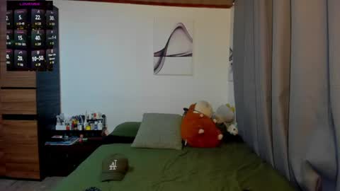 Dani  online show from June 2026 07:01:02 PM