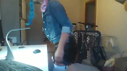 newcumer online show from December 2024 08:09:02 AM