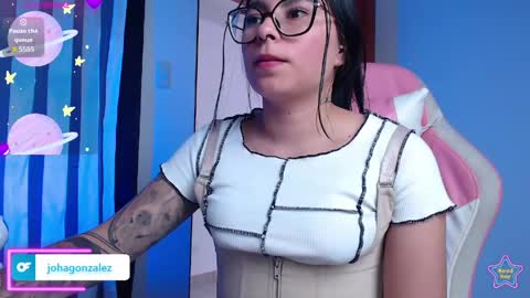 Snapshot of daniela_cute22 chatting on May 2026 09:12:02 PM DANIELA online show from May 2026 09:12:02 PM