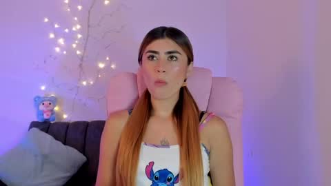 Dani Saenz online show from April 2026 09:39:01 PM