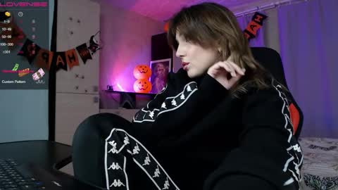 Snapshot of danielacooperx chatting on November 2025 05:02:01 PM Daniela Cooper online show from November 2025 05:02:01 PM