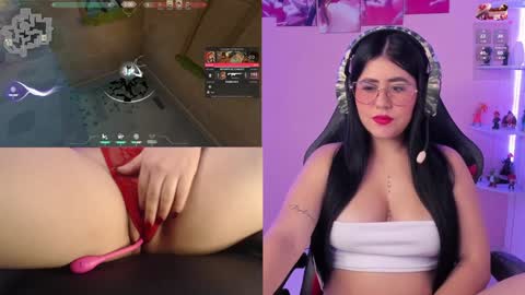 Snapshot of danielamendez__ chatting on December 2024 01:21:02 PM Dani online show from December 2024 01:21:02 PM