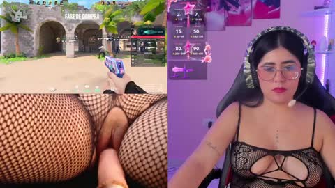 Snapshot of danielamendez__ chatting on December 2024 04:09:02 PM Dani online show from December 2024 04:09:02 PM