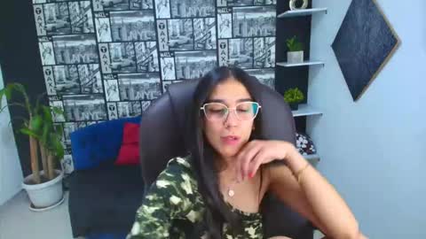 danielamonroe online show from October 2025 08:40:02 PM