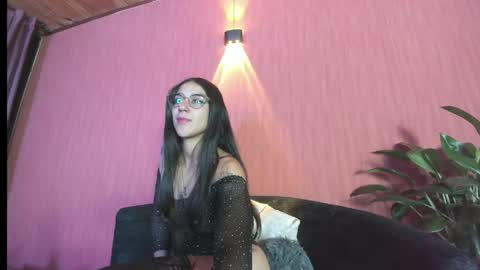 danielamonroe online show from April 2026 11:46:01 PM