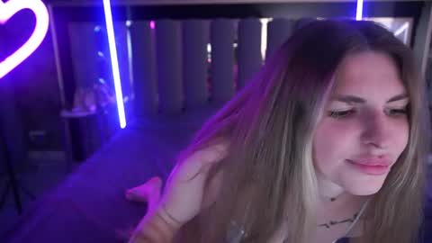 danielareign online show from June 2026 12:39:01 PM