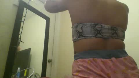 Snapshot of danielatrans662135 chatting on February 2025 06:10:02 AM DANIELA online show from February 2025 06:10:02 AM