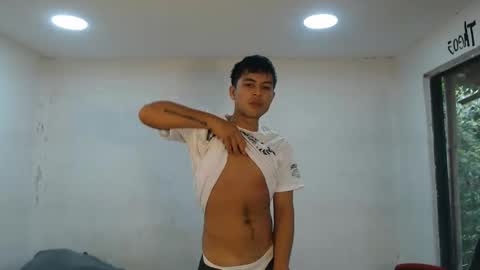 Snapshot of danielitopapii chatting on October 2025 12:27:01 PM danielitopapii online show from October 2025 12:27:01 PM