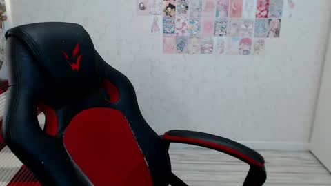 Daniella Martin online show from May 2026 01:05:02 PM