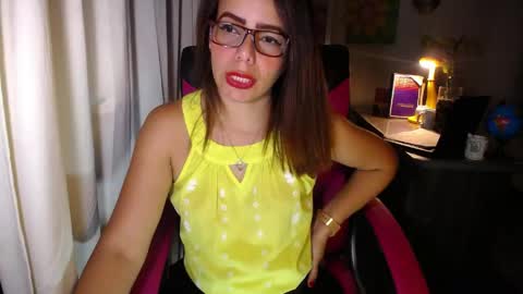 Angie online show from May 2026 02:13:01 PM