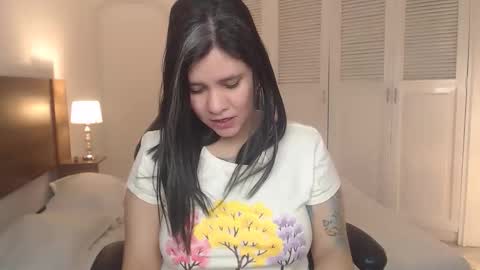 Snapshot of daniellerain chatting on March 2026 04:33:01 PM daniellerain online show from March 2026 04:33:01 PM