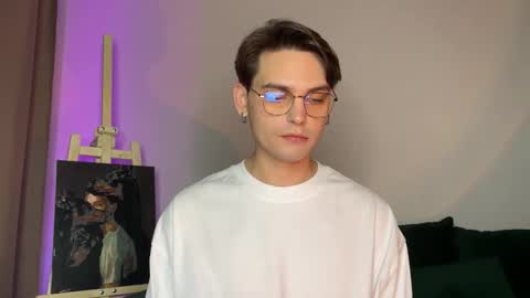 danieltuckerr online show from October 2025 05:48:02 PM