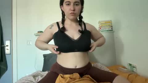danigirl2004 online show from April 2026 02:07:02 PM