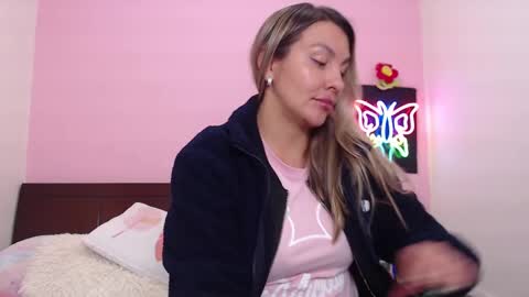 Snapshot of danika_bellaa chatting on January 2025 02:09:01 AM K A R O L online show from January 2025 02:09:01 AM