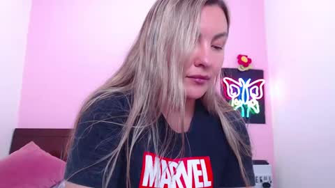 Snapshot of danika_bellaa chatting on March 2025 02:06:02 AM K A R O L online show from March 2025 02:06:02 AM