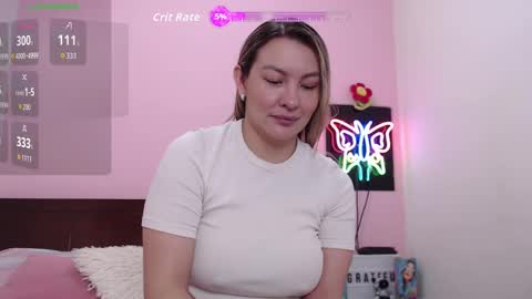 Snapshot of danika_bellaa chatting on September 2025 06:24:02 PM K A R O L online show from September 2025 06:24:02 PM