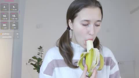 danikazola online show from February 2026 02:43:02 PM