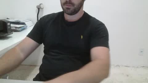 Snapshot of danioli614 chatting on November 2025 12:32:01 AM Dani Oli online show from November 2025 12:32:01 AM