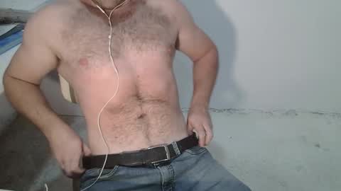 Snapshot of danioli614 chatting on November 2025 10:31:02 PM Dani Oli online show from November 2025 10:31:02 PM