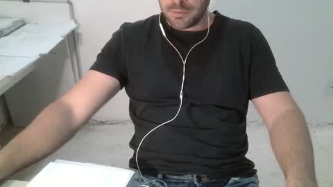 Snapshot of danioli614 chatting on November 2025 11:36:02 PM Dani Oli online show from November 2025 11:36:02 PM