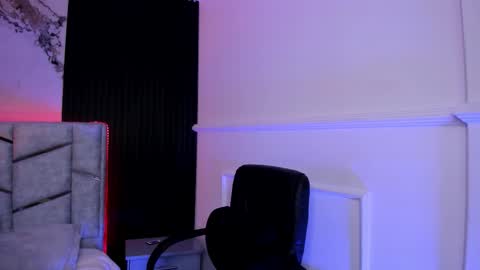 Dani Phonenix online show from September 2025 07:57:01 PM