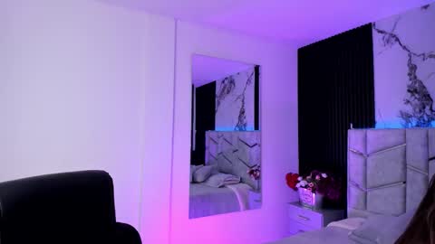 Dani Phonenix online show from October 2025 07:13:01 PM